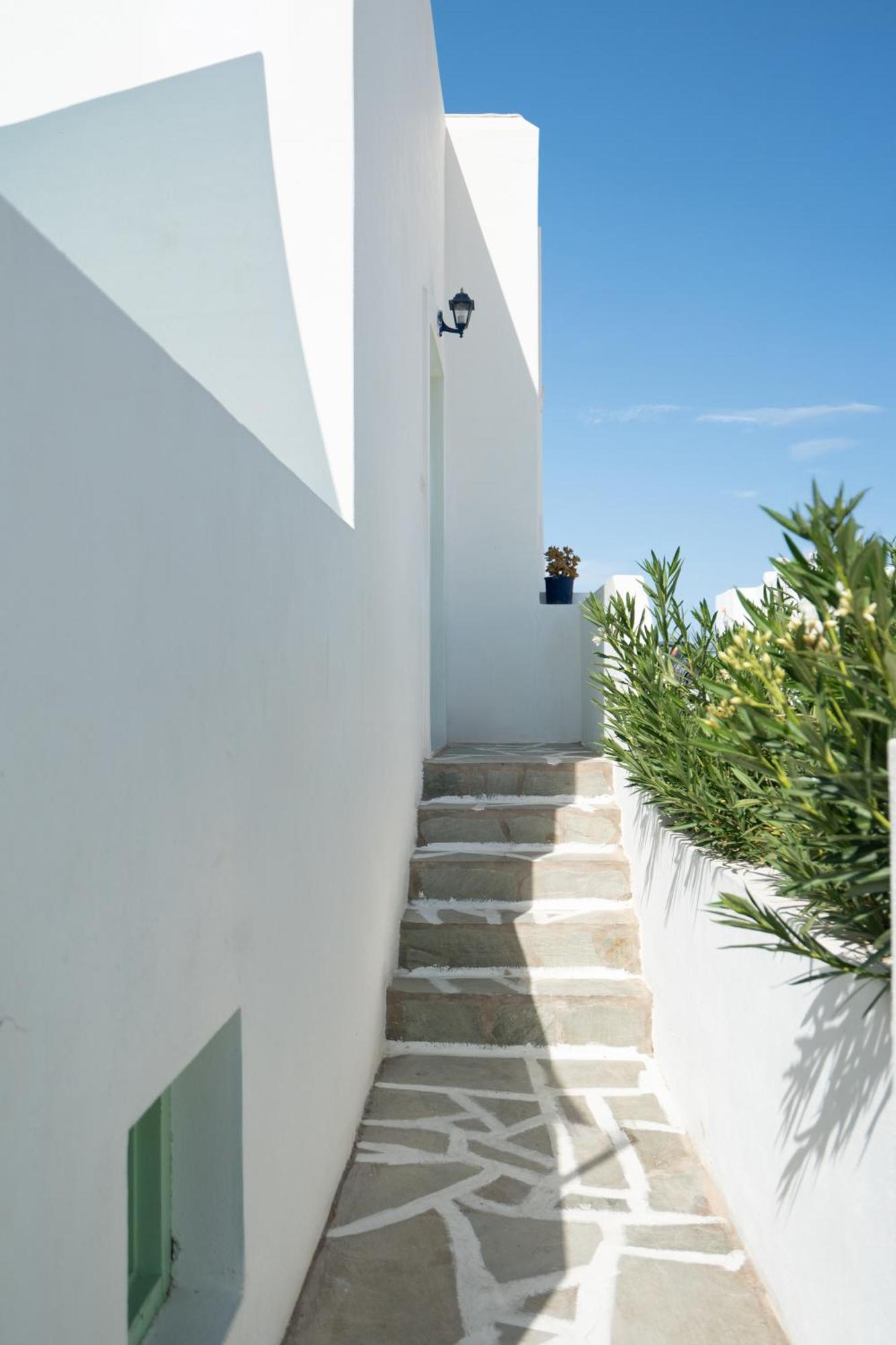 Perseas Aparthotel Náousa Exterior photo